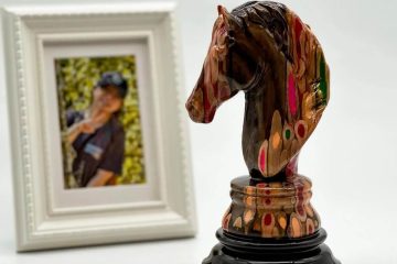 Quân Mã Cờ Vua Khổng Lồ – The Giant Chess Piece 3