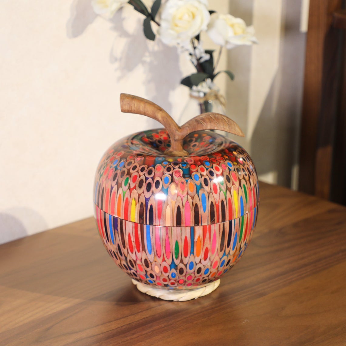 Decorative Colored-pencil Happy Apple Box