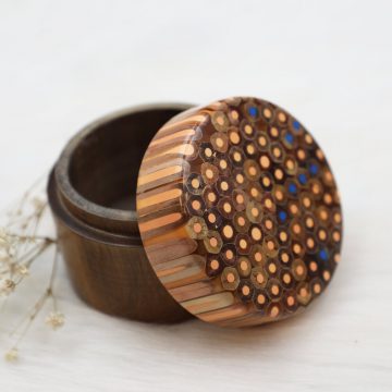 Decorative Colored-pencil Jewelry Box