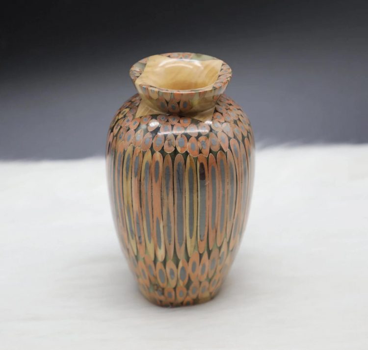 Decorative Colored-pencil Prosperity Vase