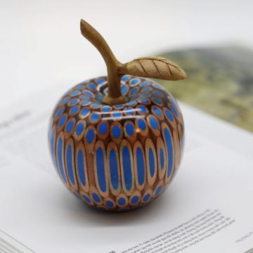 Decorative Wooden Colored-pencil Aleo Apple