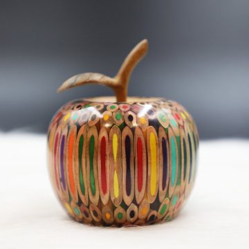 Decorative Wooden Colored-pencil Deleo Apple