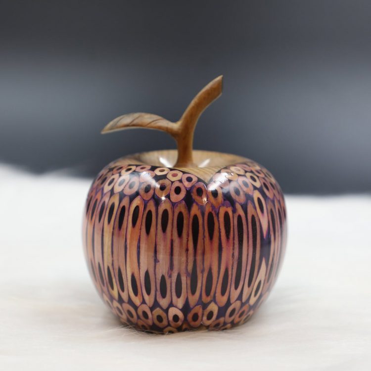 Decorative Wooden Colored-pencil Deleo Apple