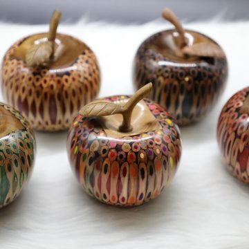Decorative Wooden Colored-pencil Deleo Apple