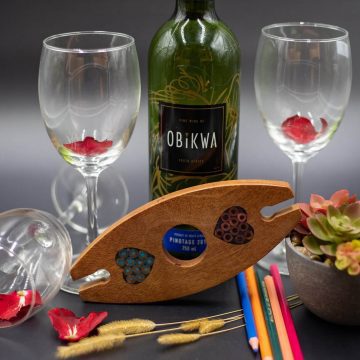 Colored-Pencil Wine Bottle Holder Ellipse with 2 Long Stem Glasses