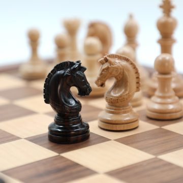 Luxury Ebony & Maple Chess Pieces with Walnut Wood Chess Board