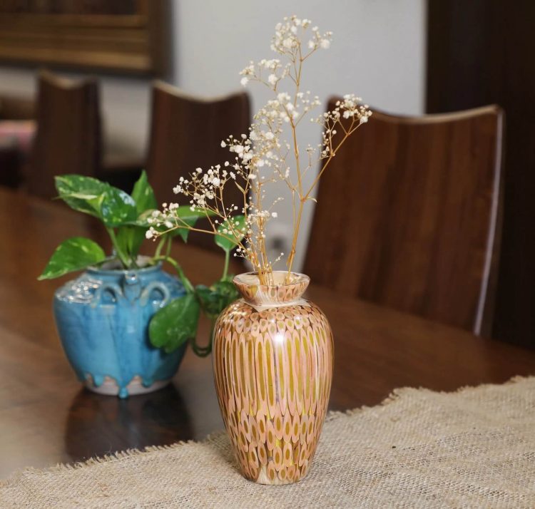 Decorative Colored-pencil Prosperity Vase