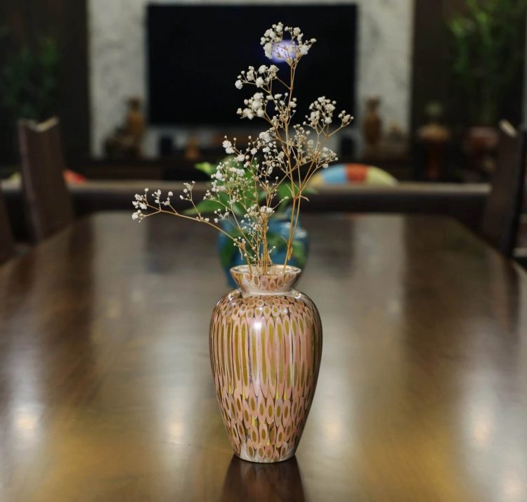 Decorative Colored-pencil Prosperity Vase