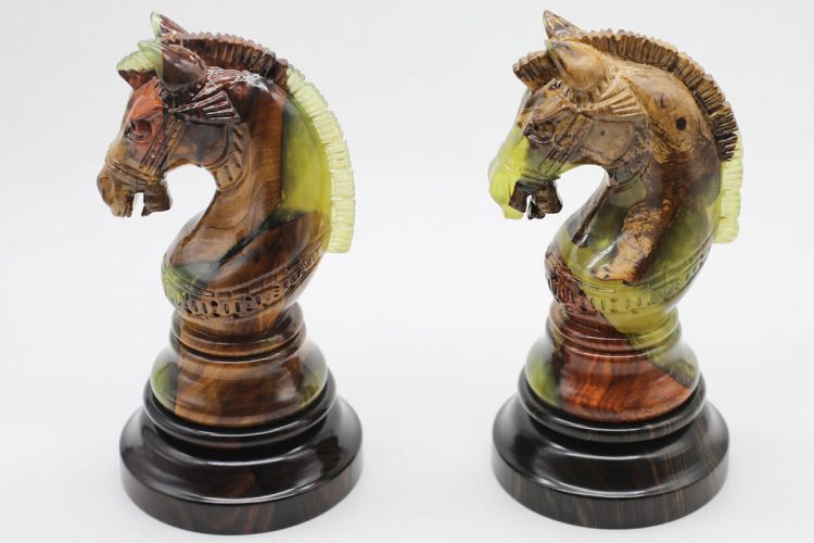 Special Edition Giant Deluxe Chess Piece - The Knight Chess