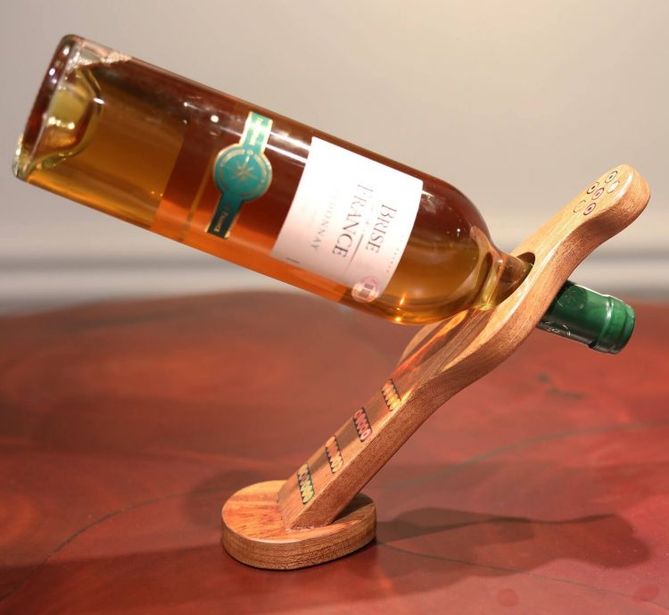 Colored-Pencil Guitar Balancing Wine Bottle Holder Stand Gravity Defying