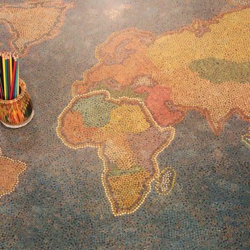 The World Colored-Pencil Table 2